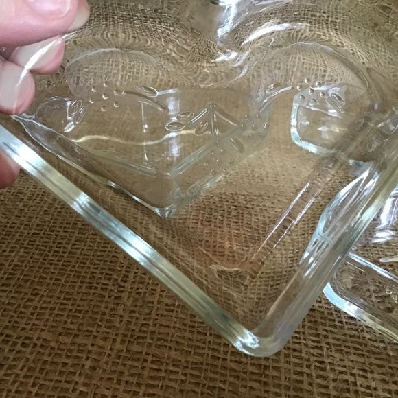 Pfaltzgraff Clear Glass Serving Dishes set of 4 Heart Shaped bowls - Picture 4 of 7